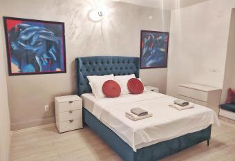 Apartments Golden Bridge allows 18 year olds to book a room