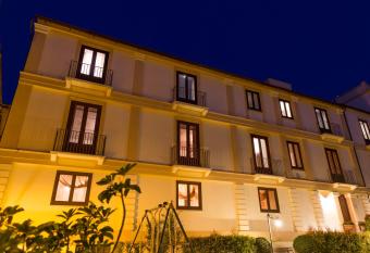 B&B AL PALAZZO has Balcony rooms