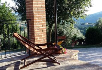 Agriturismo Il Melo has Balcony rooms