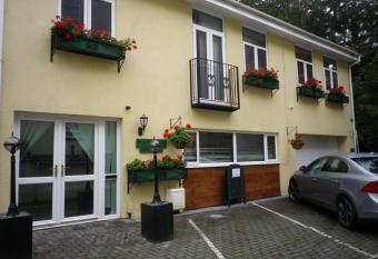 Bridge Hall Apartments has Balcony rooms