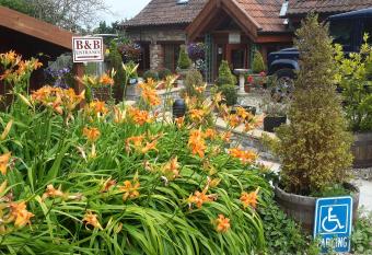 Bridge Farm Guesthouse rooms allows 18 year olds to book a room