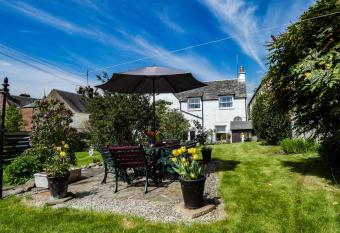 Honeybrook has Balcony rooms