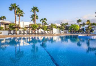 Jardines del Sol has Balcony rooms