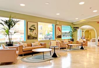 Moon Dreams Fuengirola has Balcony rooms