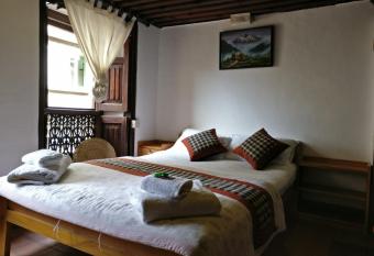 Hiranya Guest House allows 18 year olds to book a room