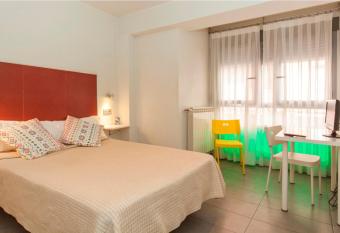 Alda Soria Rooms allows 18 year olds to book a room