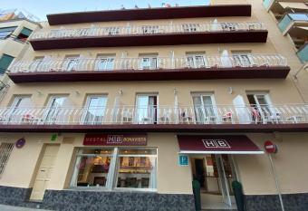 Hostal Bonavista has Balcony rooms