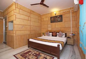 Hotel Classic Jaisalmer has Balcony rooms