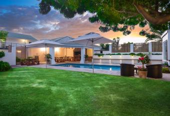 Citrusdal Country Lodge has Balcony rooms