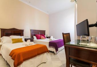 Hotel Baco allows 18 year olds to book a room