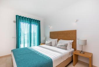 Hello Villas has rooms with a private hot tub