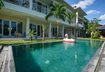 Asung Guesthouse has Balcony rooms
