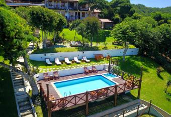 Bliss Hot  is Concept allows 18 year olds to book a room