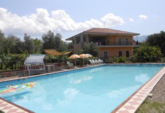 L Oasi has Balcony rooms