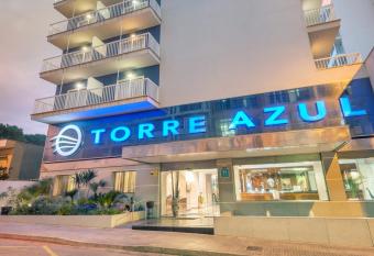 Hotel Torre Azul & Spa - Adults Only allows 18 year olds to book a room