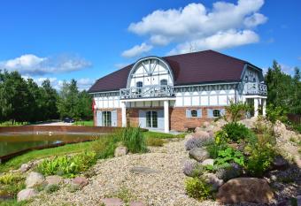 Auroradream has Balcony rooms