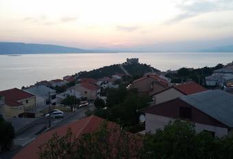 Apartment Greta has Balcony rooms