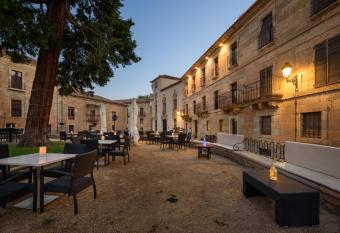 Crisol Conde Rodrigo has Balcony rooms