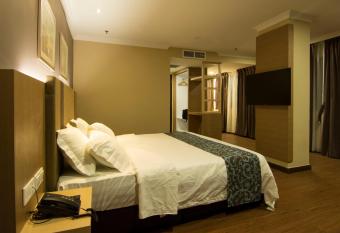 Hotel Anika Kluang allows 18 year olds to book a room