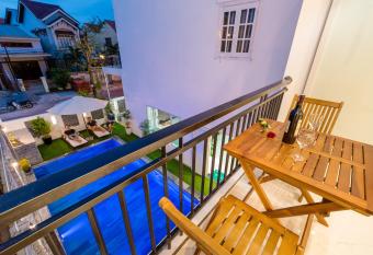 Horizon Homestay Hoi An has Balcony rooms