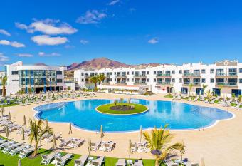 Hotel Cordial Marina Blanca has Balcony rooms