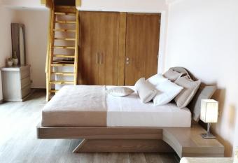 Anasa has Balcony rooms