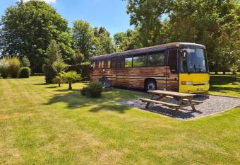 Baie de Somme Bus allows 18 year olds to book a room