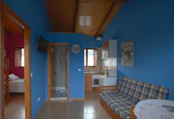 Apartamentos El Campal has Balcony rooms