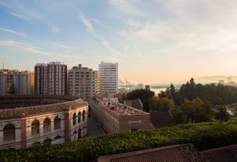 Hotel Eliseos has Balcony rooms