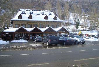 Ostau dera nheu has Balcony rooms
