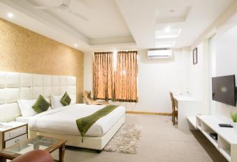 Treebo House Inn allows 18 year olds to book a room