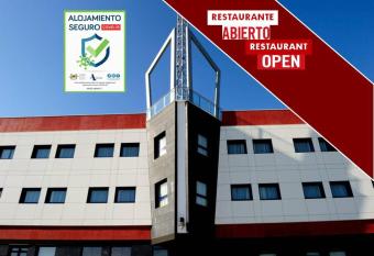 Hotel Naval Sestao allows 18 year olds to book a room