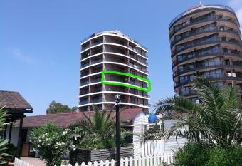 Lux Apartment Mgzavrebi has Balcony rooms