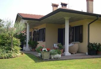 Casa Margherita has Balcony rooms