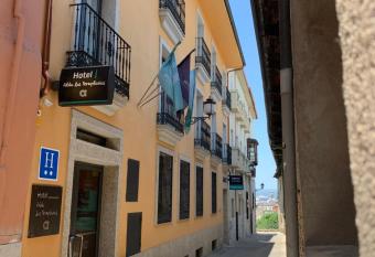 Hotel Los Templarios allows 18 year olds to book a room