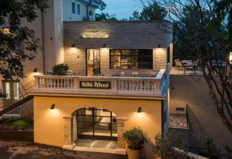 Hotel Peteani has Balcony rooms