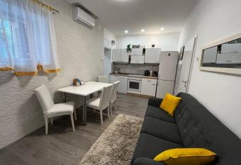 Apartman Plasse has Balcony rooms