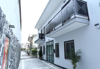 Villa Magiola Pompei has Balcony rooms