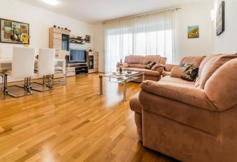 Apartment Luigia has Balcony rooms