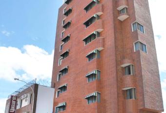 Hotel Yaguaron allows 18 year olds to book a room