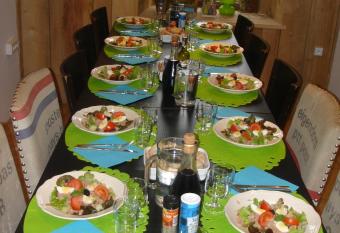 Les Deux V  los CycleLodge / Fietshotel allows 18 year olds to book a room