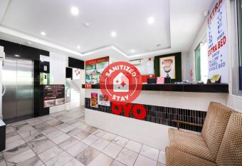 Super OYO Capital O 804 Hotel Pinji allows 18 year olds to book a room