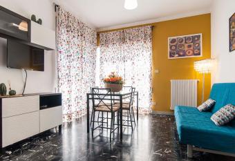 Casa Cariddi has Balcony rooms