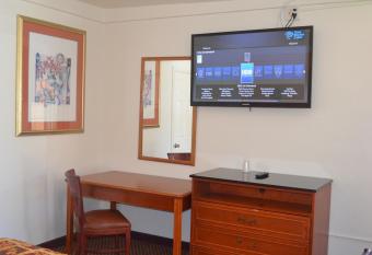 Seaside Inn Motel has Smoking rooms