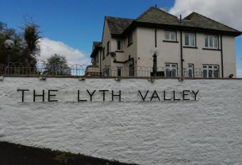 Lyth Valley Country House has Balcony rooms