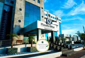 Planalto Bittar Hotel e Eventos allows 18 year olds to book a room