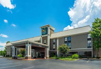 Quality Inn Valley- West Point has Smoking rooms