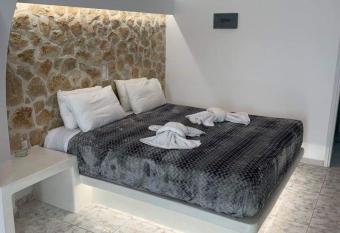 Akrogiali Agios Prokopios has Balcony rooms