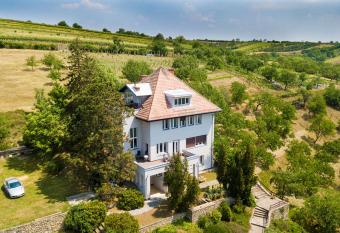 Nosislav Apartments has Balcony rooms