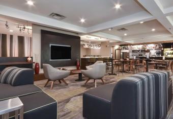 Courtyard by Marriott Charlotte Lake Norman has Balcony rooms